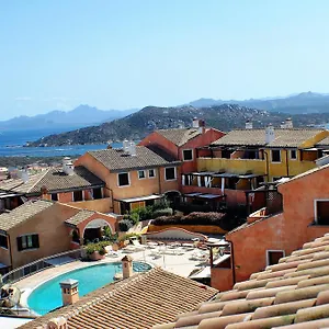 **** Aparthotel Borgo Punta Italia