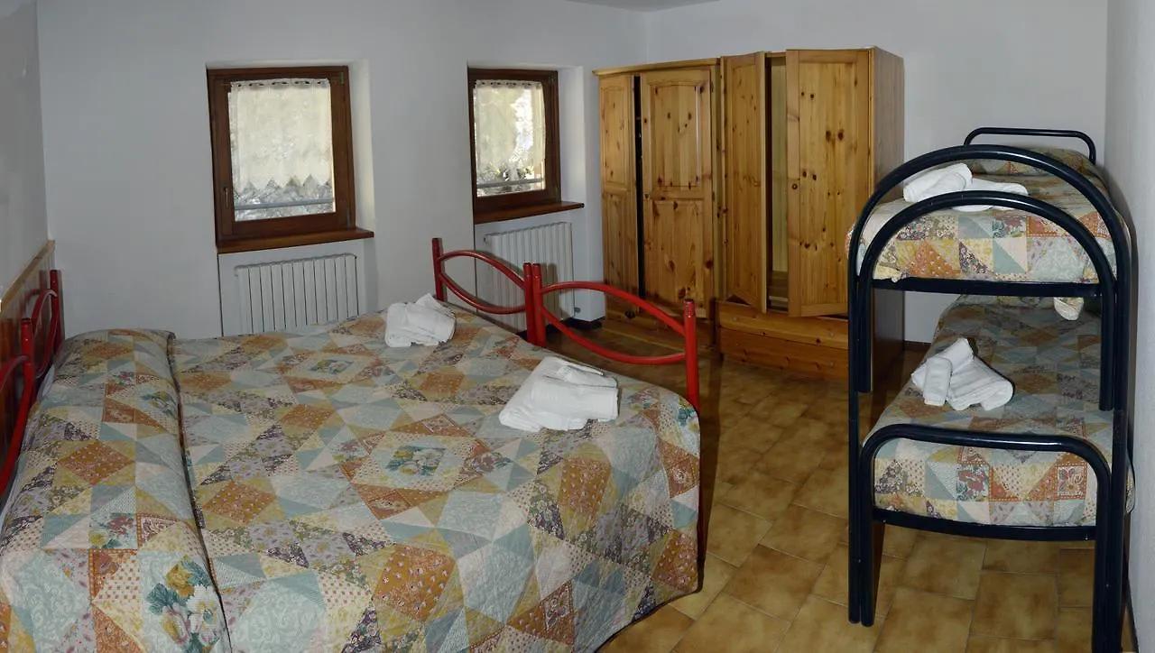 Gasthof Gasthaus Valdigiust Campodolcino Italien